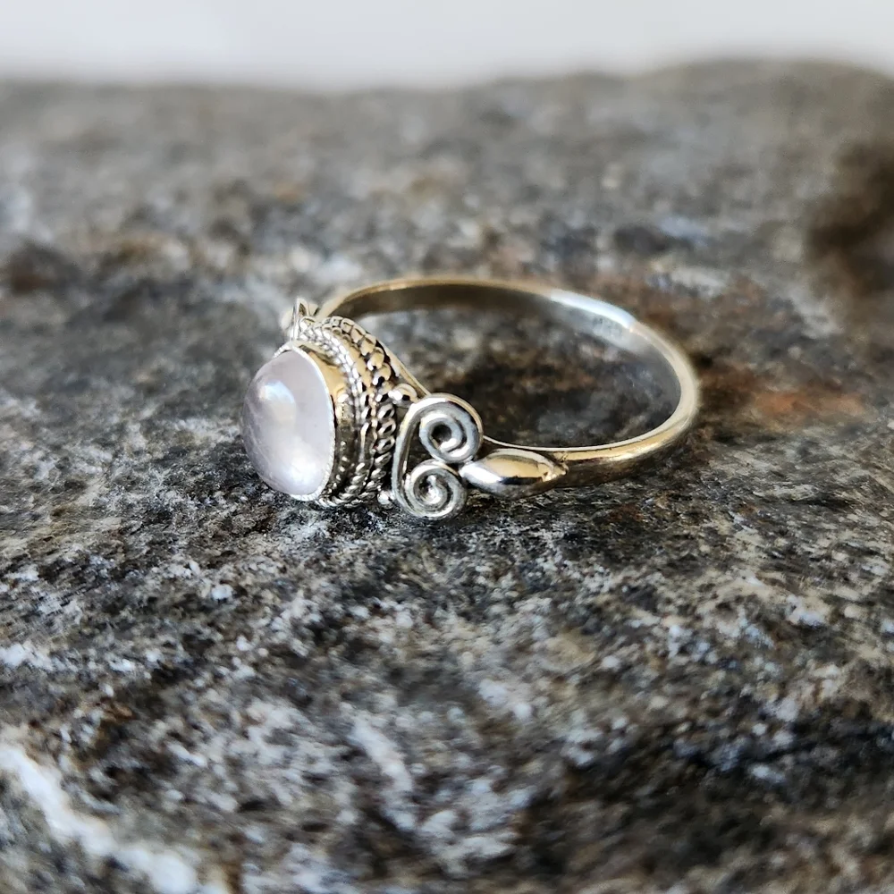 NEW 925 Sterling Silver Oval Bezel Set Moonstone Ring Size 8.5